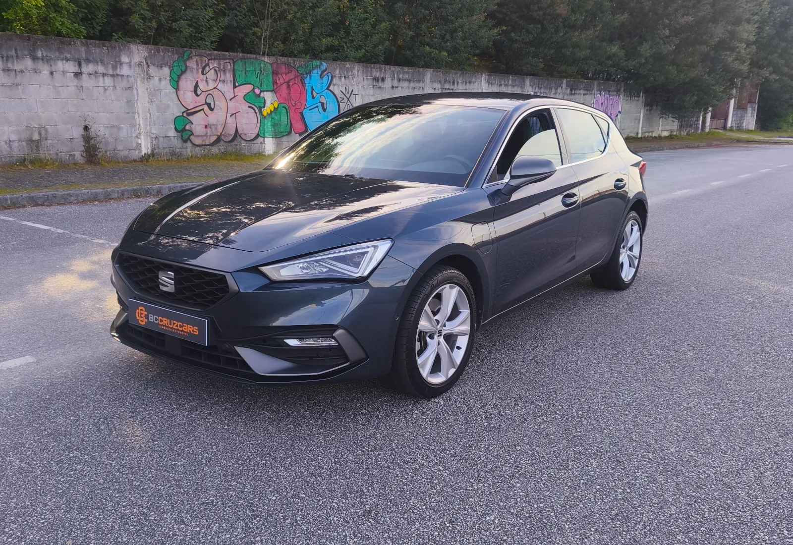 SEAT Leon E-HYBRID FR - Cruz Cars