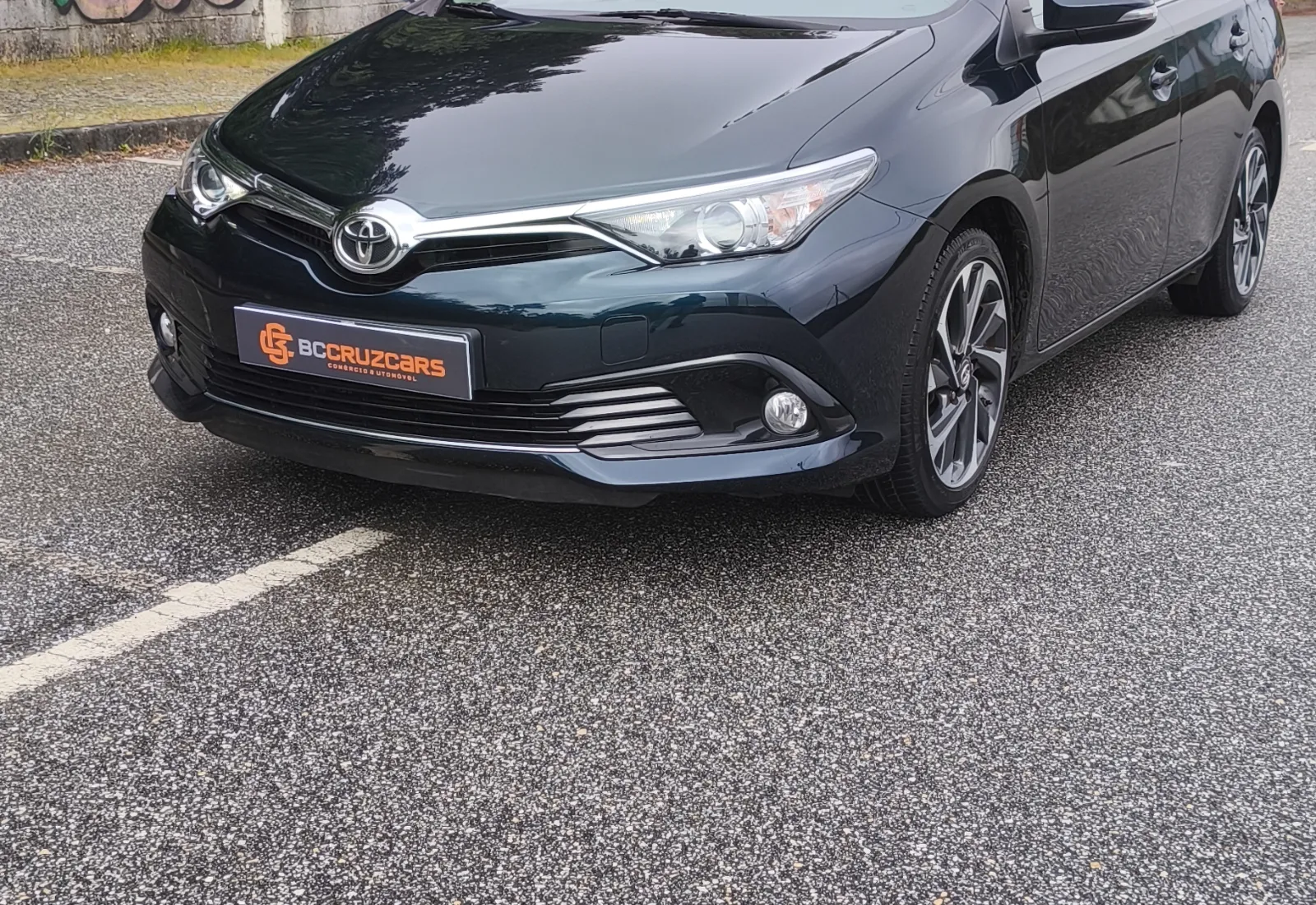 Toyota Auris Touring Sports - Cruz Cars