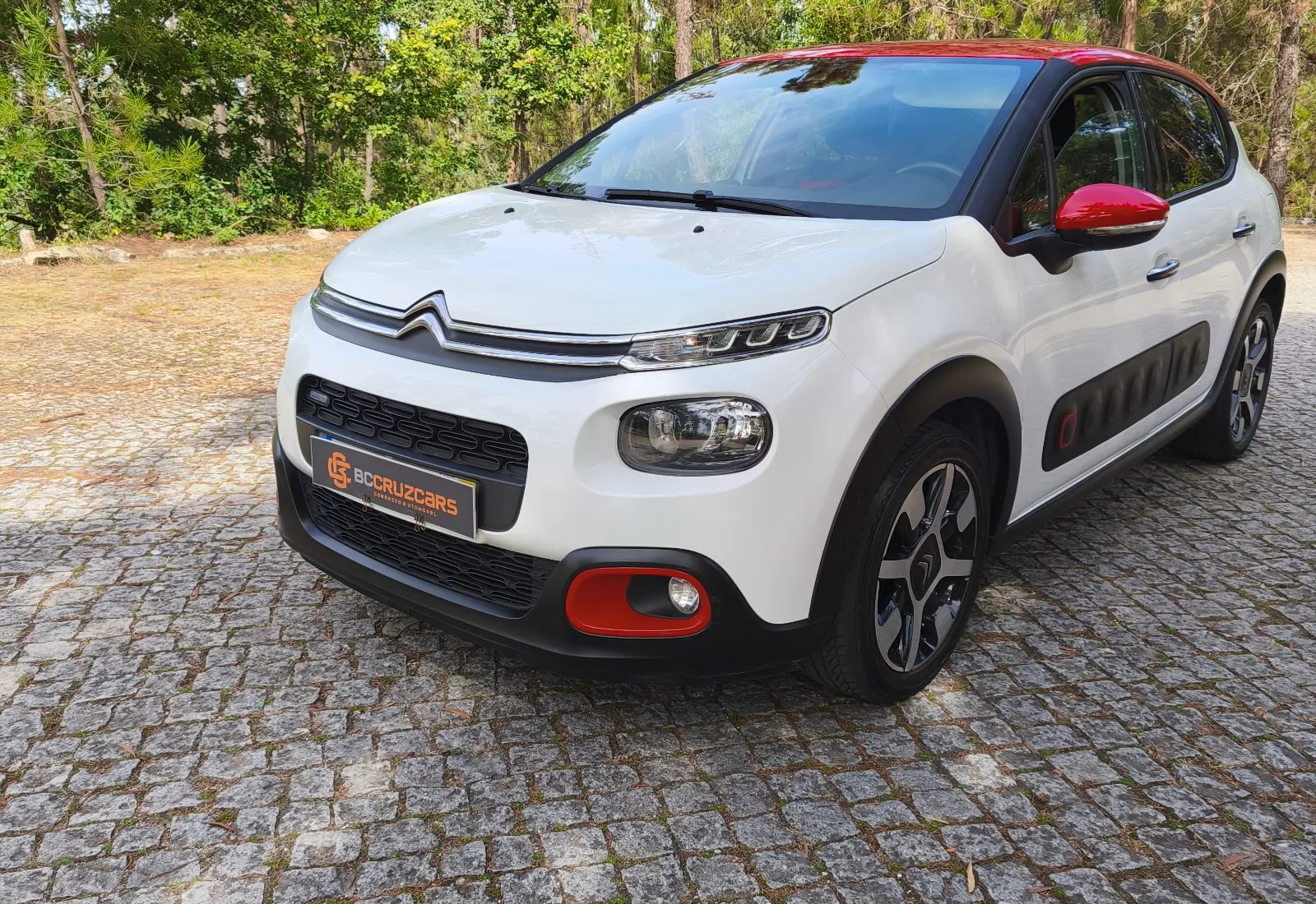 Citroën C3 1.2 T Shine - Cruz Cars