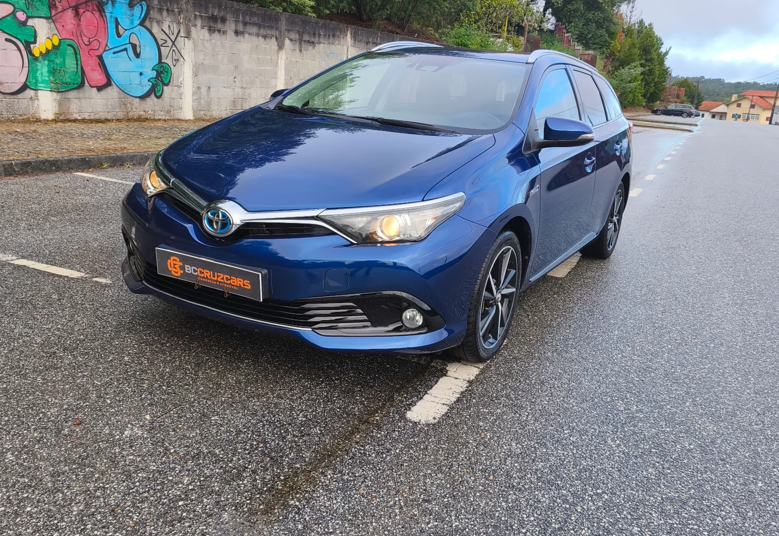Toyota Auris Sports Touring Hybrid - Cruz Cars