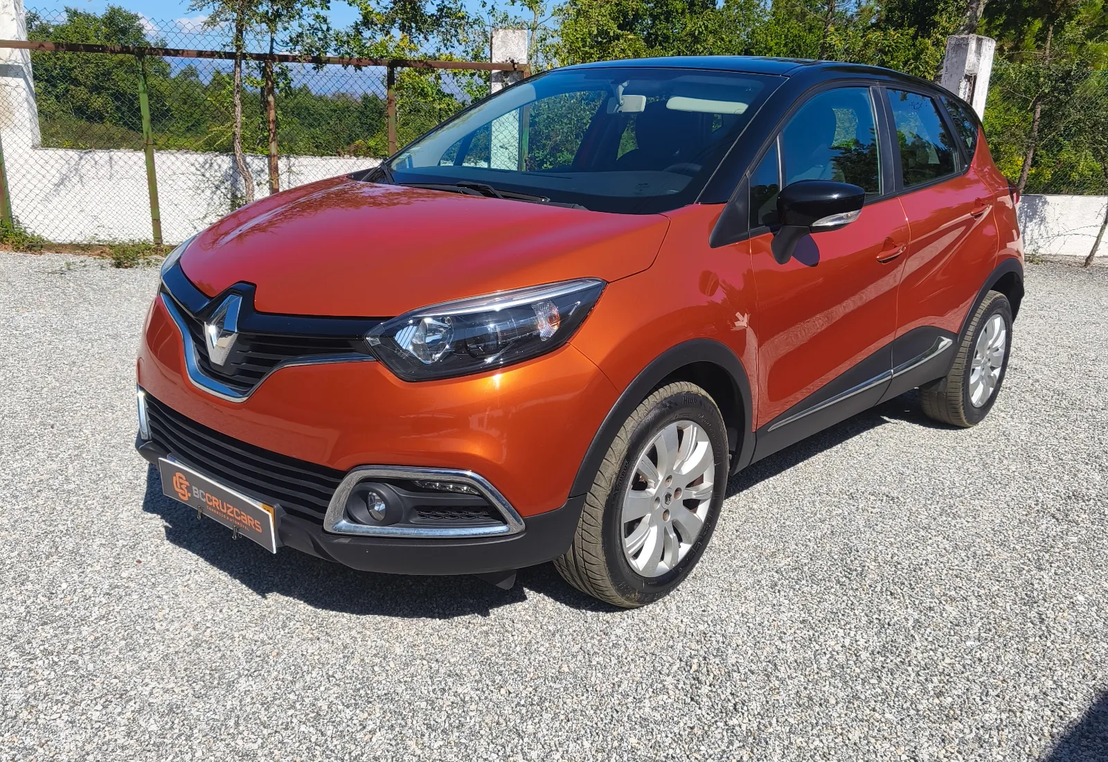 Renault Captur 1.5 DCI Auto - Cruz Cars